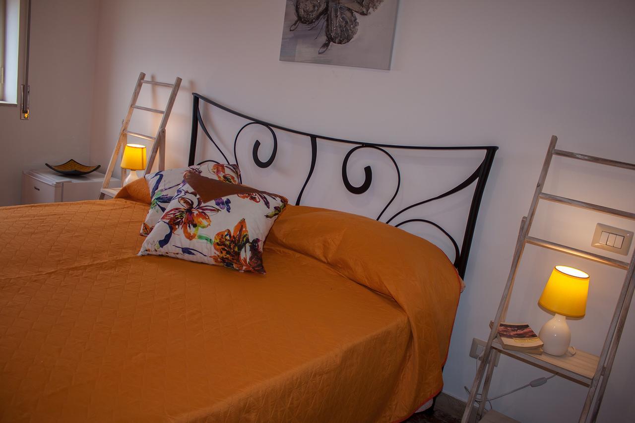 Bed & Breakfast Lighea Giardini Naxos Exterior photo